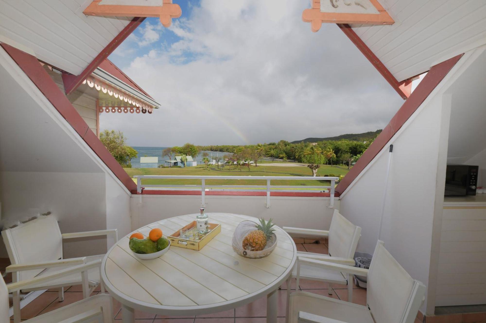 2 Pieces Premium Avec Terrasse Vue Mer Residence Pierre Et Vacances Сент-Люс Екстер'єр фото